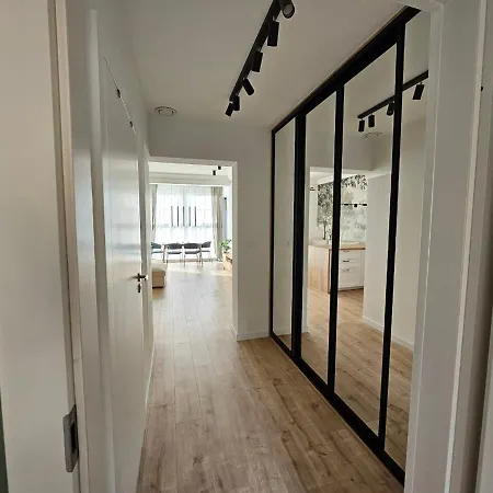 Mira In My Center Apartmán *